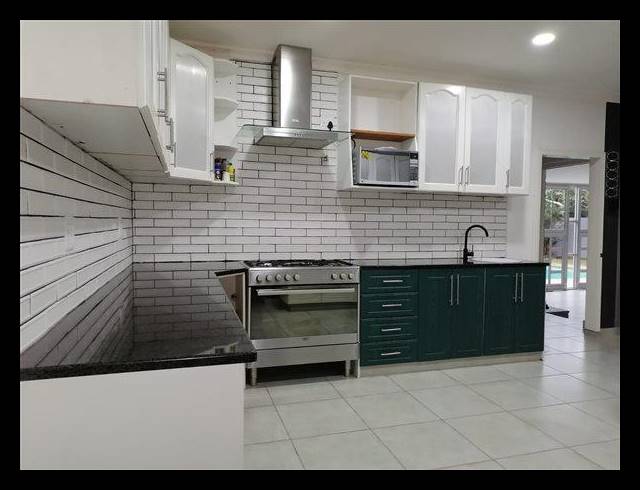 4 BEDROOM HOUSE FOR SALE IN MEER EN SEE